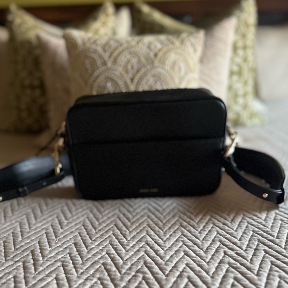 🎉WEEKEND SALE🎉Anine Bing Solid Black Alice Bag - Picture 14 of 15